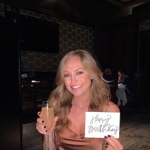 Meet your Posher, Emilee